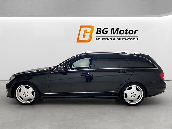 Mercedes-Benz C220 11 of 19