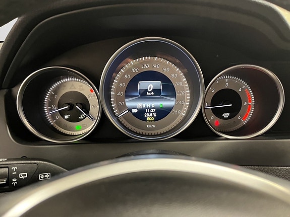 Mercedes-Benz C220 16 of 19