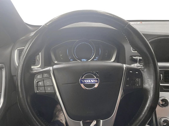 Volvo V60 9 of 11