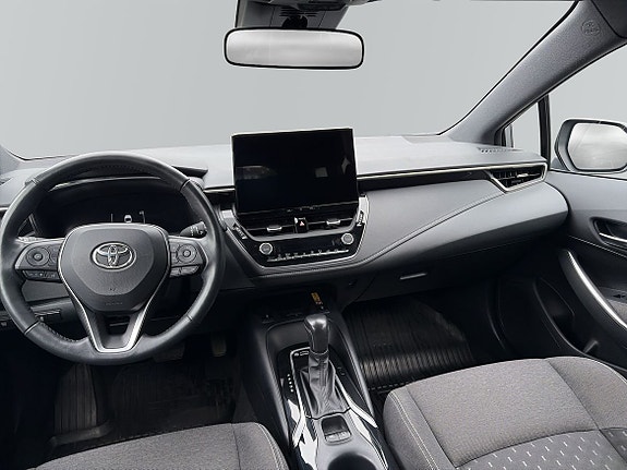 Toyota Corolla 8 of 10