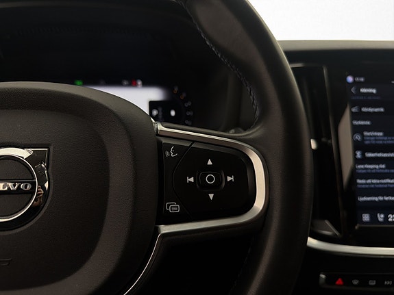 Volvo V60 14 of 30