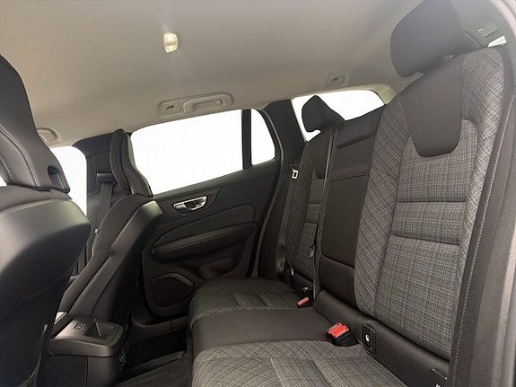 Volvo V60 26 of 30
