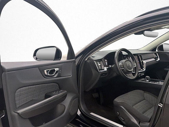 Volvo V60 8 of 30