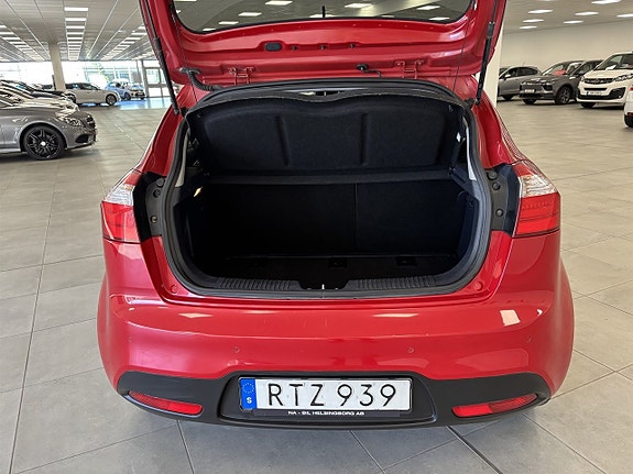 Kia Rio 5 of 10