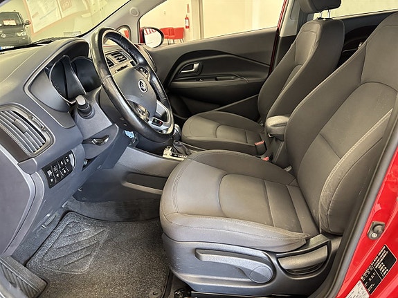 Kia Rio 8 of 10