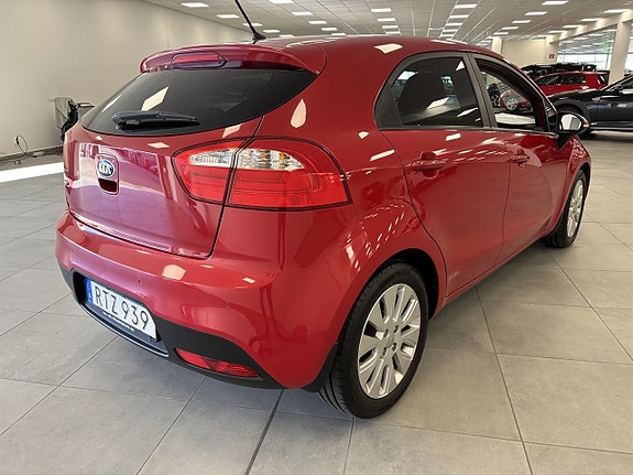 Kia Rio 3 of 10
