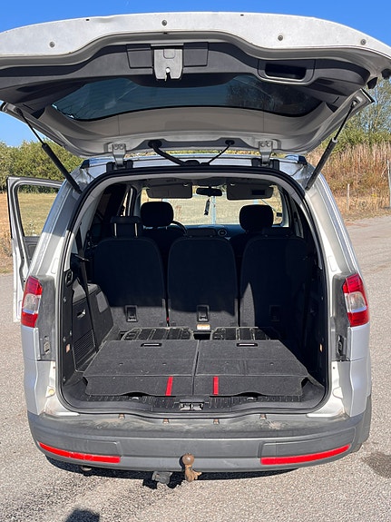 Ford Galaxy 10 of 10