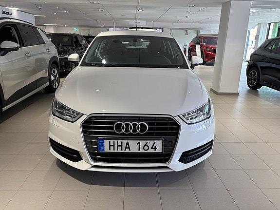 Audi A1 3 of 7