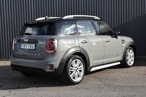 MINI Countryman Cooper SE 2 of 21