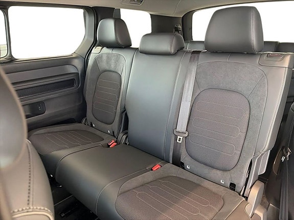 Volkswagen ID. Buzz 11 of 12