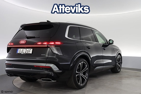 Audi Q7 3 of 11