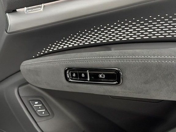 Audi Q7 10 of 11
