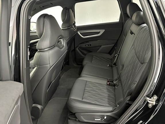 Audi Q7 8 of 11