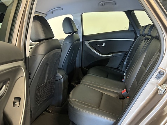 Hyundai i30 10 of 18