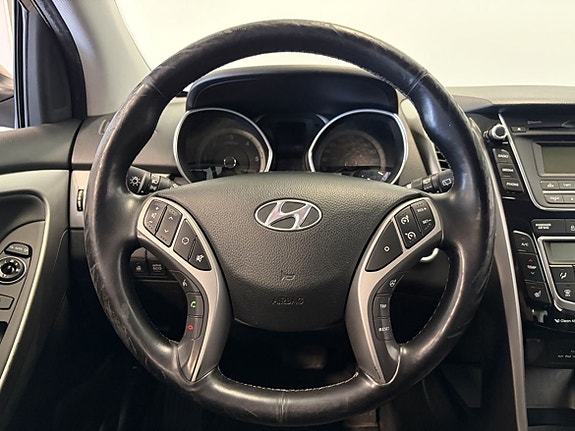 Hyundai i30 12 of 18