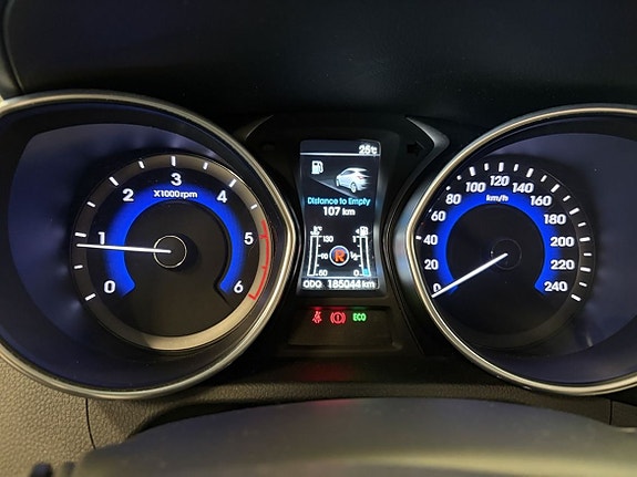 Hyundai i30 14 of 18