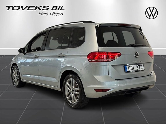 Volkswagen Touran 2 of 25