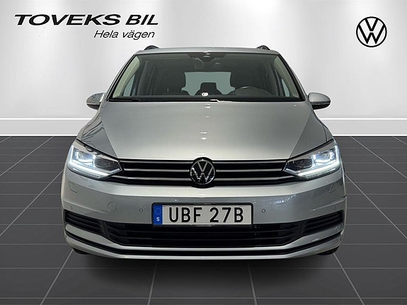 Volkswagen Touran 5 of 25