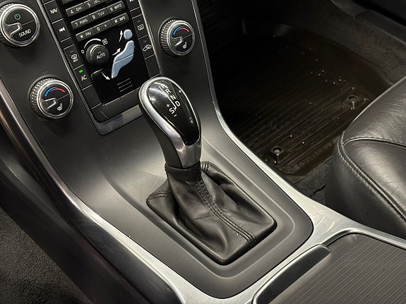 Volvo V70 20 of 26