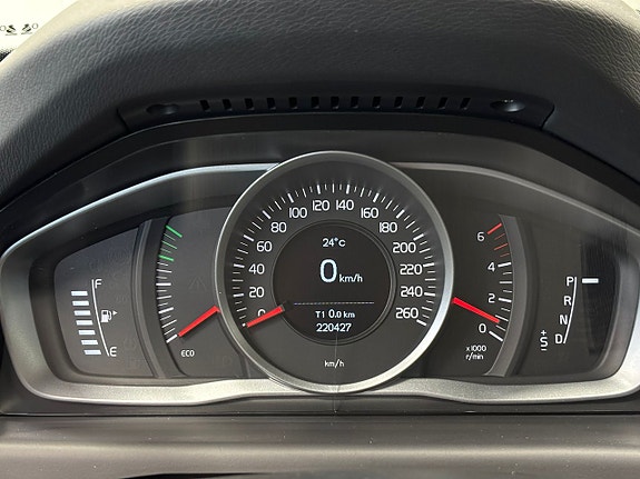 Volvo V70 18 of 26