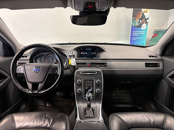 Volvo V70 16 of 26