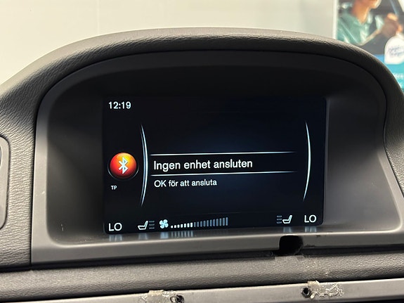 Volvo V70 22 of 26