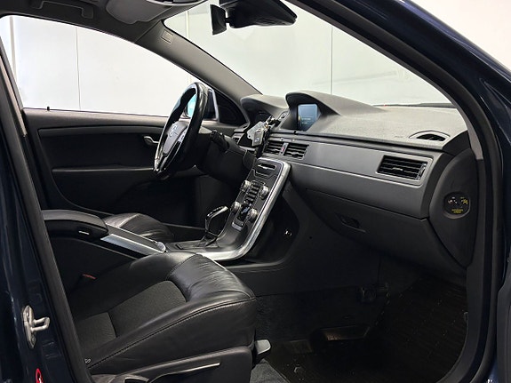 Volvo V70 24 of 26