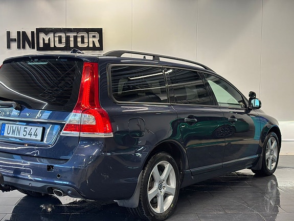 Volvo V70 10 of 26