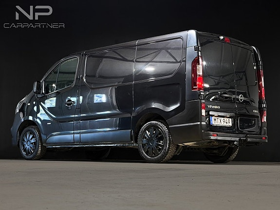 Opel Vivaro 5 of 17