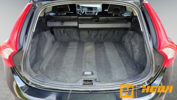 Volvo V60 11 of 14