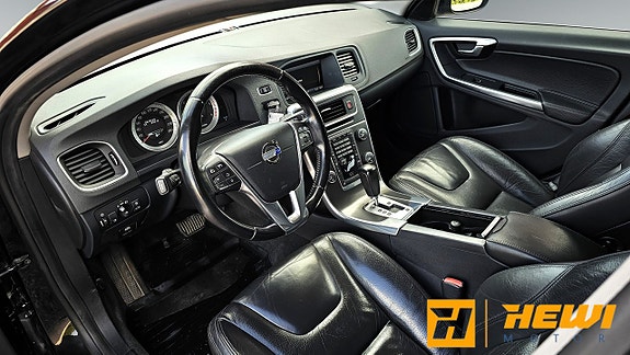 Volvo V60 8 of 14