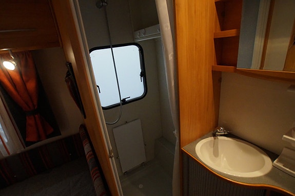 Adria ADORA 542 UT 7 of 9