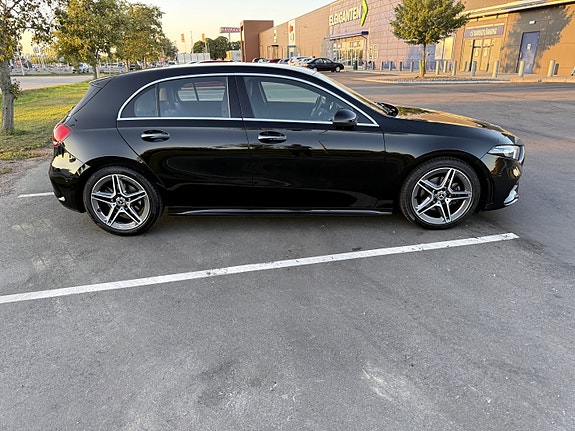 Mercedes-Benz A200 2 of 12