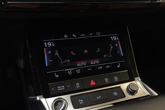 Audi Q8 e-tron 22 of 27