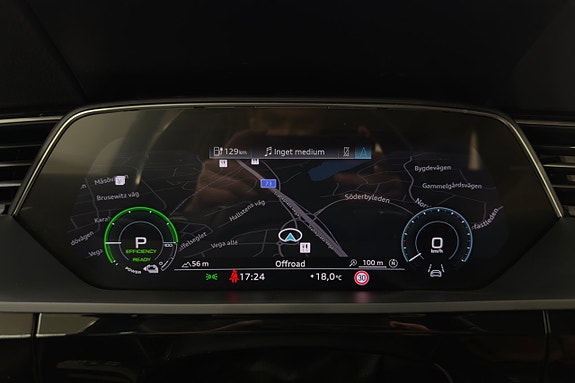 Audi Q8 e-tron 13 of 27