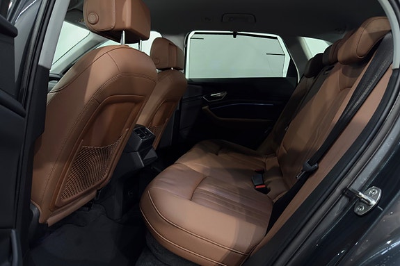 Audi Q8 e-tron 25 of 27