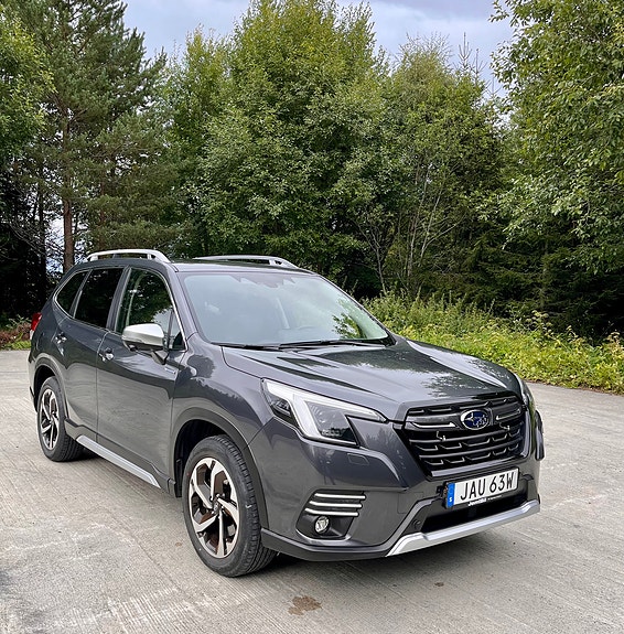 Subaru Forester 2 of 8