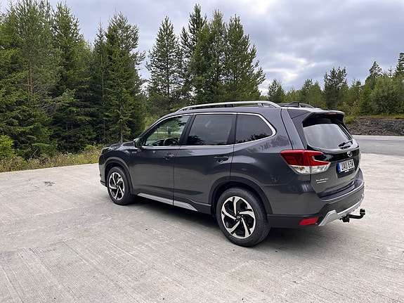 Subaru Forester 3 of 8