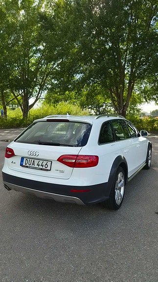 Audi A4 allroad 2 of 14