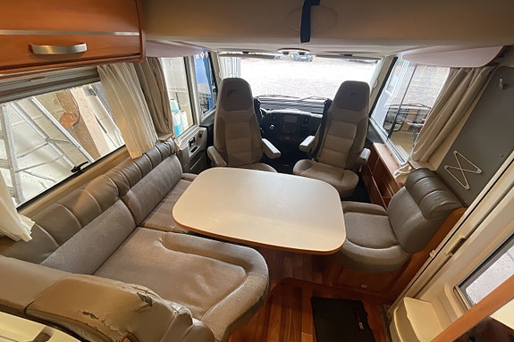 Hymer Exsis 688 8 of 16