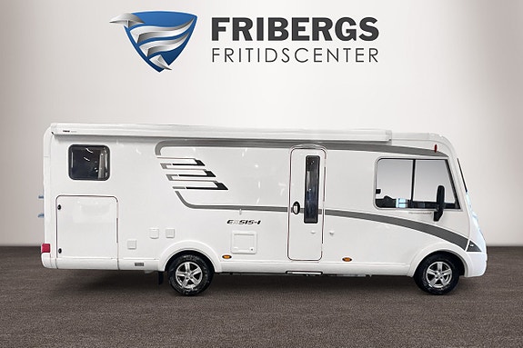 Hymer Exsis 688 2 of 16