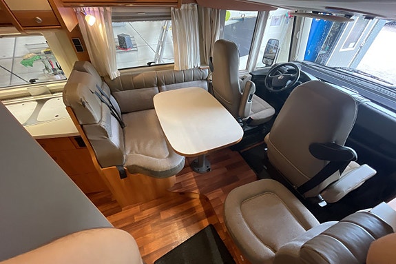 Hymer Exsis 688 7 of 16