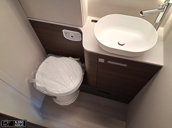 Adria Coral Supreme 670 SL / Automat / ALDE 4000D 14 of 21