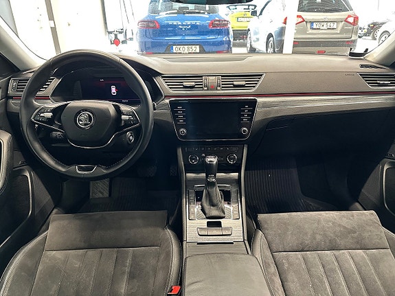 Skoda Superb 14 of 23