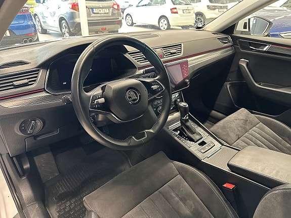 Skoda Superb 15 of 23
