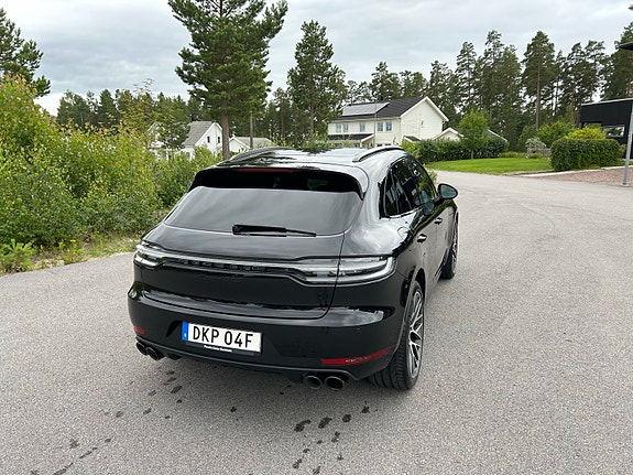 Porsche Macan GTS 4 of 7