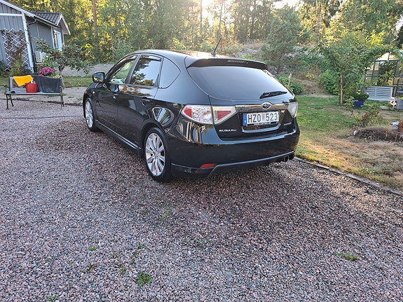 Subaru Impreza 4 of 8