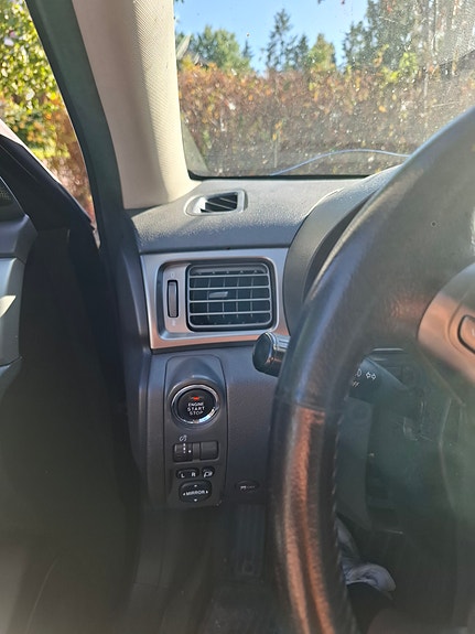 Subaru Impreza 6 of 8
