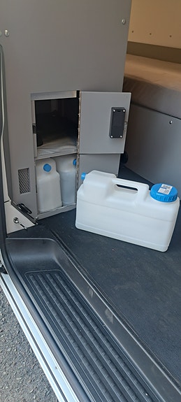 Volkswagen Transporter 9 of 18