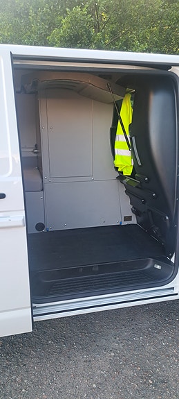 Volkswagen Transporter 7 of 18